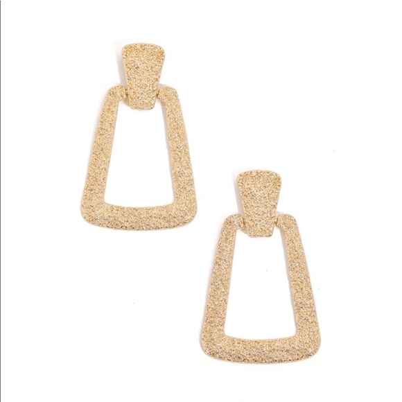 Paris&Pearle Jewelry - Totally Tantalizing Gold Metallic Drop Earrings